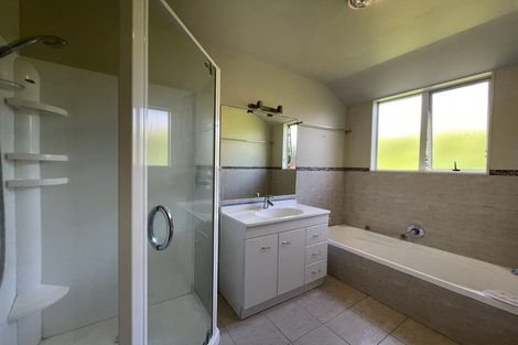 Photo of property in 83 Te Wharau Drive, Greenhithe, Auckland, 0632