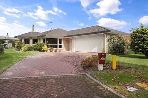 Photo of property in 12 Grosvenor Place, Katikati, 3129