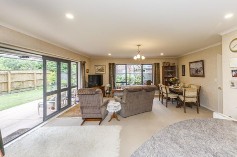 Photo of property in 5 Pastoral Lane, Hokowhitu, Palmerston North, 4410