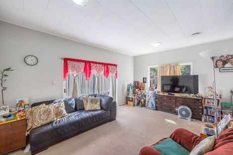 Photo of property in 5 Merida Place, Unsworth Heights, Auckland, 0632