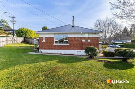 Photo of property in 1 Glenross Street, Glenross, Dunedin, 9011