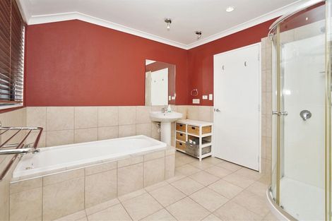 Photo of property in 9 Aria Court, Fairview Downs, Hamilton, 3214