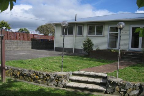 Photo of property in 19 Holly Grove, Maungaraki, Lower Hutt, 5010