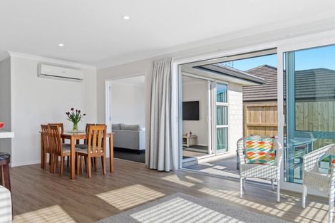 Photo of property in 77 Bert Wall Drive, Omokoroa, 3114