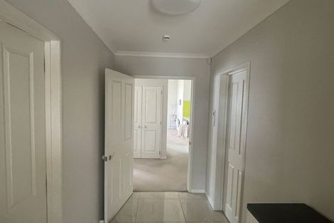 Photo of property in 11 Millington Place, Huntington Park, Auckland, 2013