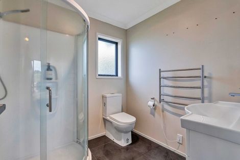 Photo of property in 4 Larlin Drive, Hawera, 4675