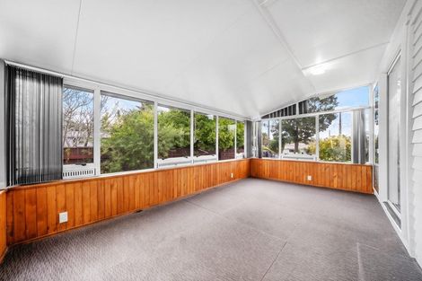 Photo of property in 44 Longburn Road, Henderson, Auckland, 0610