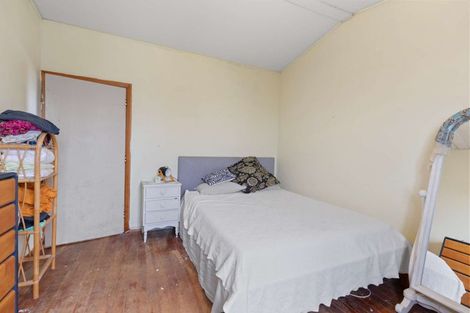 Photo of property in 14 Matipo Street, Castlecliff, Whanganui, 4501