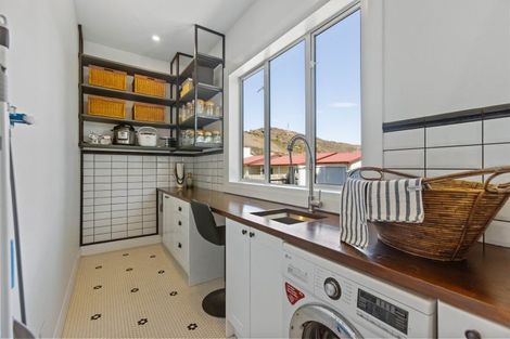 Photo of property in 6 Ray Street, Cromwell, 9310