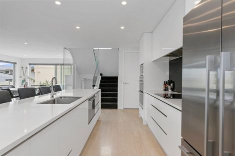 Photo of property in 12b Hart Street, Mount Maunganui, 3116