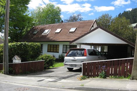 Photo of property in 10 Newgate Street, Picton, 7220