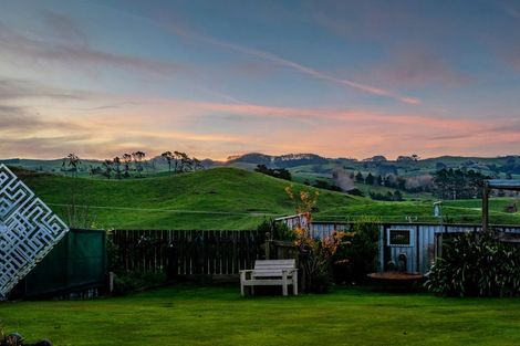 Photo of property in 201 Lincoln Road, Inglewood, 4389