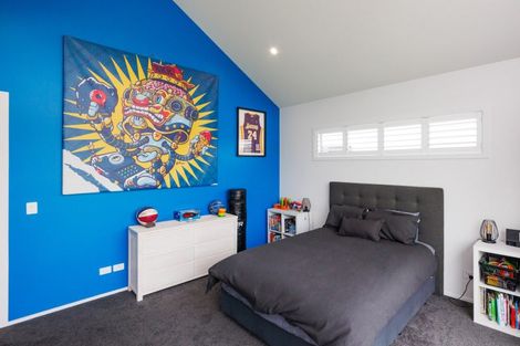 Photo of property in 12 Colquhoun Way, Kelvin Grove, Palmerston North, 4470
