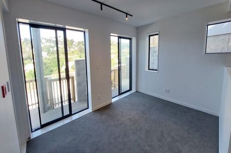 Photo of property in 1/67 Tiketike Way, Brooklyn, Wellington, 6021