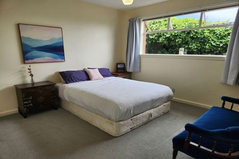 Photo of property in 34 Cannon Hill Crescent, Mount Pleasant, Christchurch, 8081