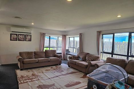 Photo of property in 4 Oratu Place, Manurewa, Auckland, 2102