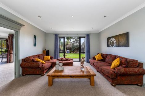 Photo of property in 54 Roy Maloney Drive, Henderson, Auckland, 0612