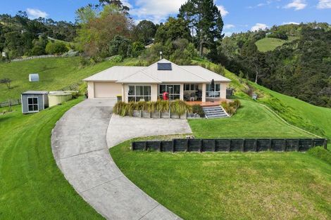 Photo of property in 66 Manuka Grove, Helensville, 0875