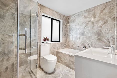 Photo of property in 9 Mettam Drive, Swanson, Auckland, 0614