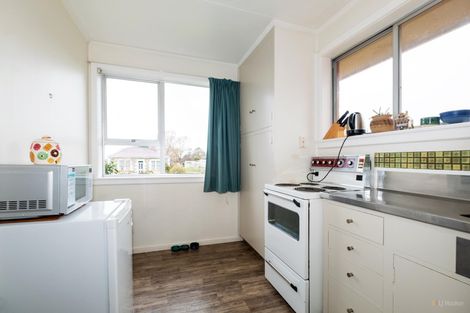 Photo of property in 1 Oxford Street, Waimate, 7924