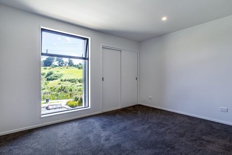 Photo of property in 12 Tuputupu Drive, Kumeu, 0810