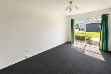 Photo of property in 6 Rowanwood Close, Halswell, Christchurch, 8025