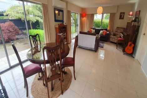 Photo of property in 10 Courtenay Place, Owhata, Rotorua, 3010