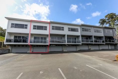 Photo of property in The Strand, 7/16 Ronald Street, Strandon, New Plymouth, 4312