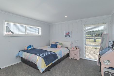 Photo of property in 14 Mowhia Grove, Waitarere, Levin, 5510