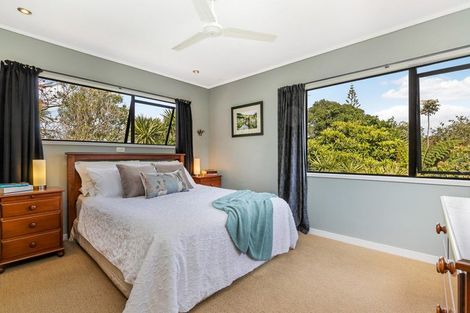 Photo of property in 2/41 Lyons Avenue, Murrays Bay, Auckland, 0630