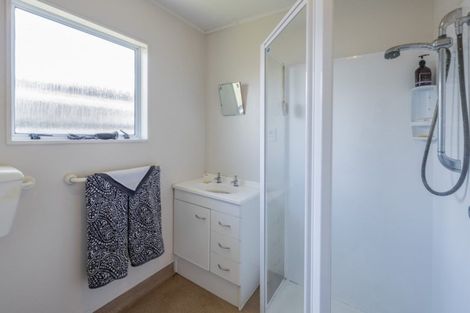 Photo of property in 16a Mako Mako Road, Levin, 5510