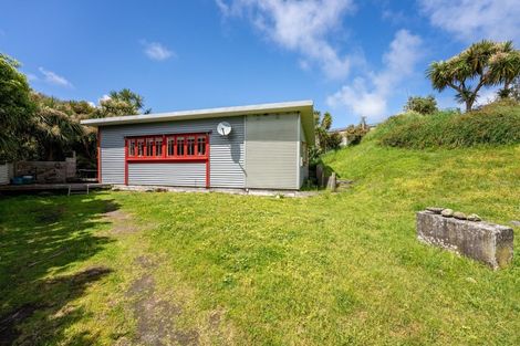 Photo of property in 42 Sarah Street, Waikawa Beach, Levin, 5573
