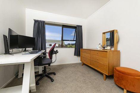 Photo of property in 1/180 Manuka Road, Bayview, Auckland, 0629