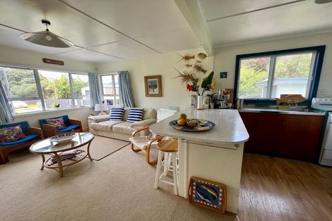 Photo of property in 221 Oakura Road, Oakura, Hikurangi, 0184