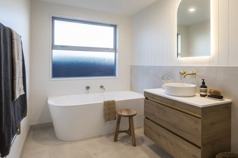 Photo of property in 13 Meadow Stream Drive, Casebrook, Christchurch, 8051