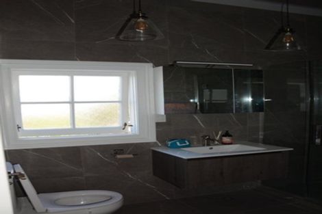 Photo of property in 15 Portland Crescent, Thorndon, Wellington, 6011