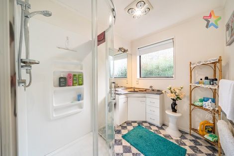 Photo of property in 179 Miromiro Road, Normandale, Lower Hutt, 5010