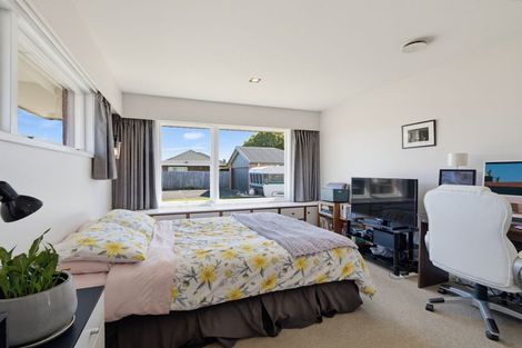 Photo of property in 52 Cavendish Road, Casebrook, Christchurch, 8051