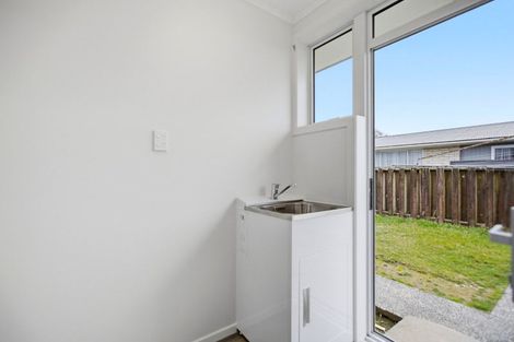 Photo of property in 5a-c Pohutukawa Drive, Tokoroa, 3420