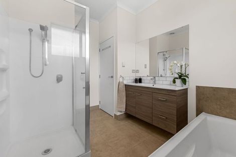 Photo of property in 36 Hillpark Drive, Pokeno, 2402