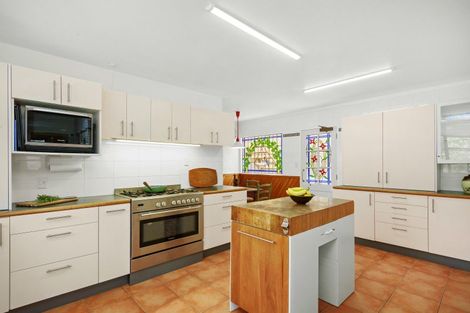 Photo of property in 203 Holborn Drive, Stokes Valley, Lower Hutt, 5019