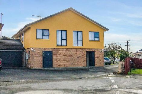 Photo of property in 1/4 Charlenne Close, Ranui, Auckland, 0612