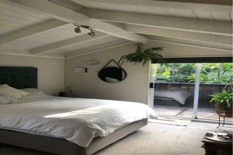 Photo of property in 2/52 Fowler Street, Northcote, Auckland, 0627