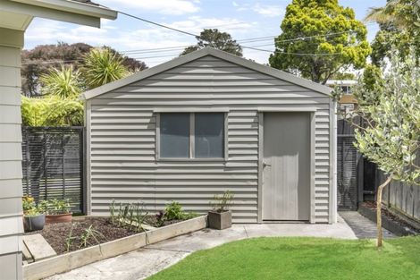 Photo of property in 22 Spargo Road, Massey, Auckland, 0614