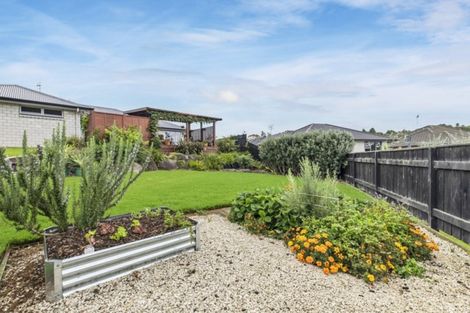 Photo of property in 126 Oteki Park Drive, Welcome Bay, Tauranga, 3112