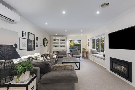 Photo of property in 240a Victoria Avenue, Hokowhitu, Palmerston North, 4410