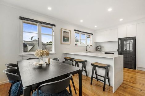 Photo of property in 1/15 Rodney Road, Northcote Point, Auckland, 0627