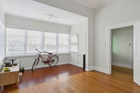 Photo of property in 87 Ormond Road, Whataupoko, Gisborne, 4010