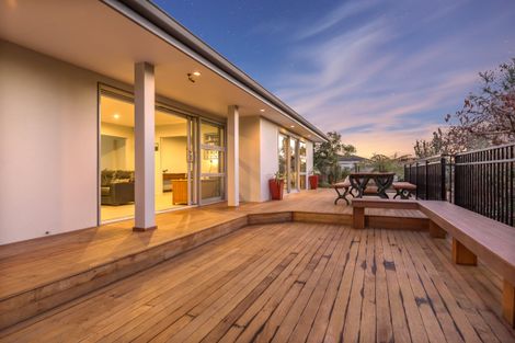 Photo of property in 1 Paikea Place, Somerfield, Christchurch, 8024