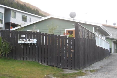 Photo of property in 27 Hamilton Road, Queenstown, 9300